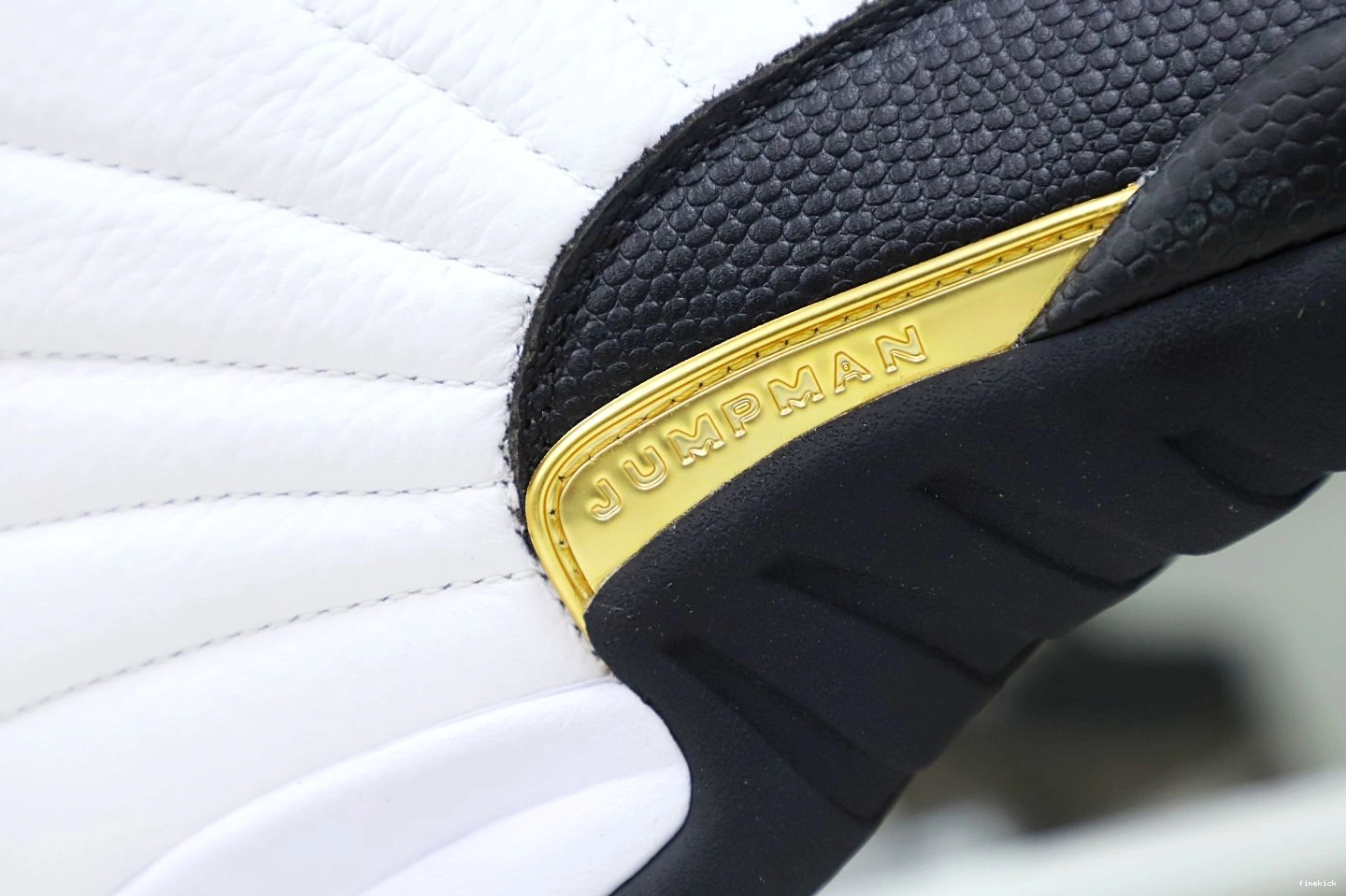 12 AIR 'ROYALTY' JORDAN RETRO 0123